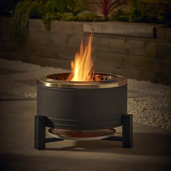 imgi_6_low-smoke-steel-matt-black-firepit6928657417368_01i_EN_BQ.webp Low smoke Steel Matt Black Firepit - Image 1